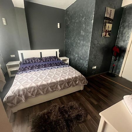 Dd Residence โอโตเปนี ภายนอก รูปภาพ